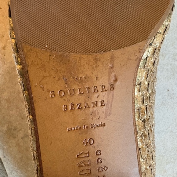 Sezane Gold Textured Women's Flats - Picture 4 of 6